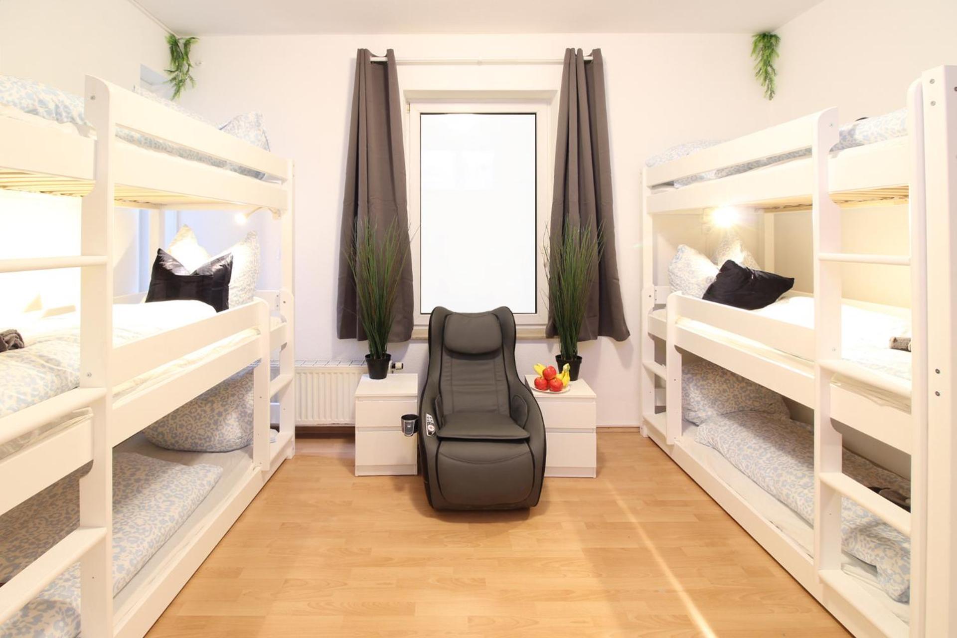 Hotel Ulm Zentrum - Komplettes Zimmer, Hochbett, Android Tv & Eigenem Bad - Perfekt Fuer Familien & Gruppen Exterior photo